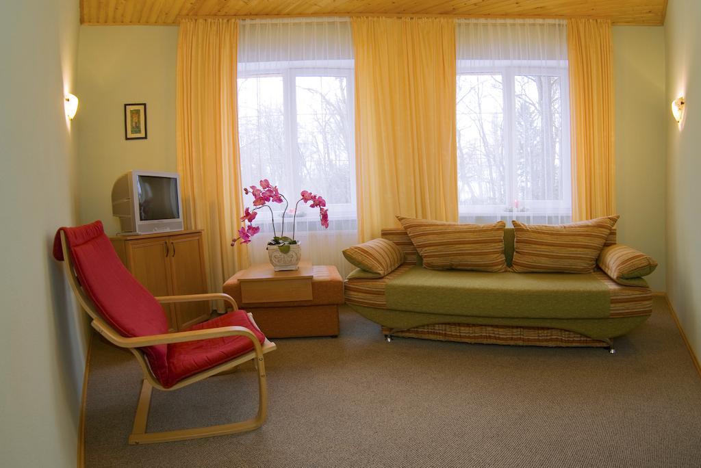 Oberig Hotel Morsin Szoba fotó